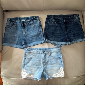 3 Girls CHEROKEE DENIM JEANS SHORTS sz Large(10-12) inside adjustable waist band